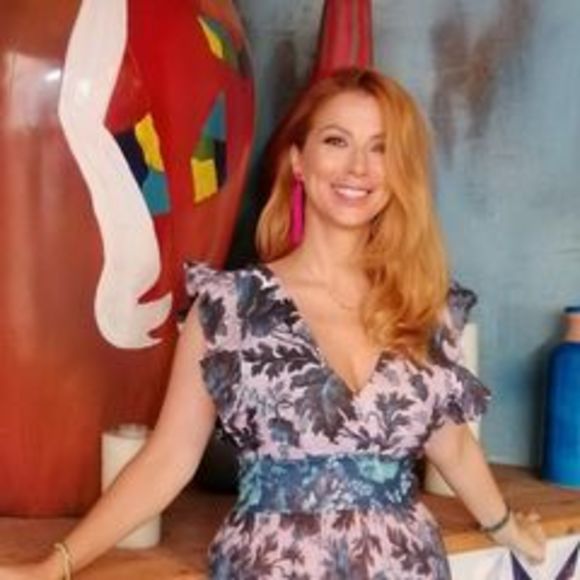 Meet your Posher, Elena - Picture 1 of 1